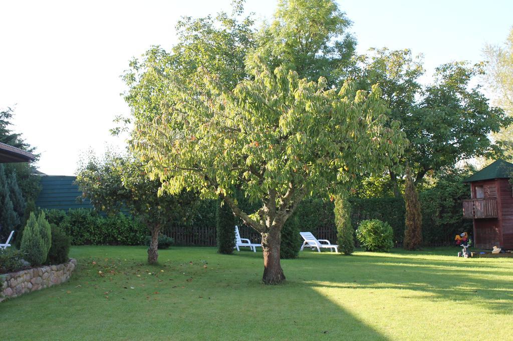 Landsitz Ruegen Apartment Глове Екстериор снимка